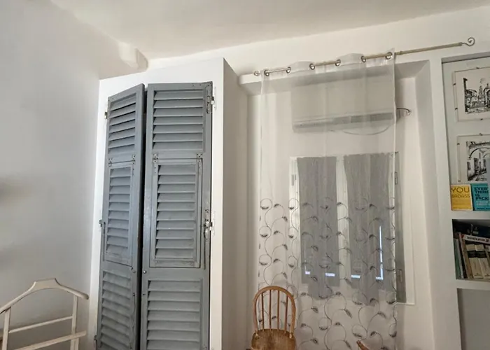 Apartment Trentapassidairolli Genoa